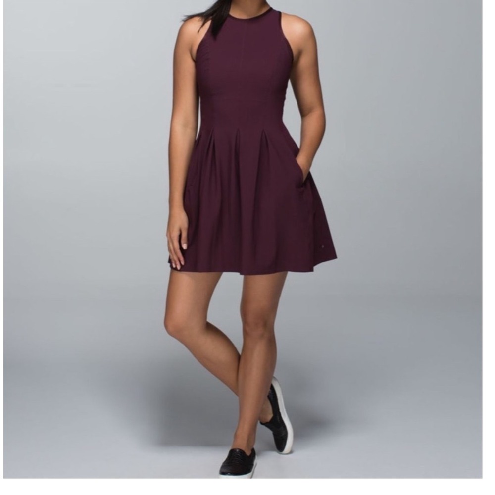 Lululemon Here to There Dress Bordeaux Drama Purple Pleated Pocket Mini Size 6